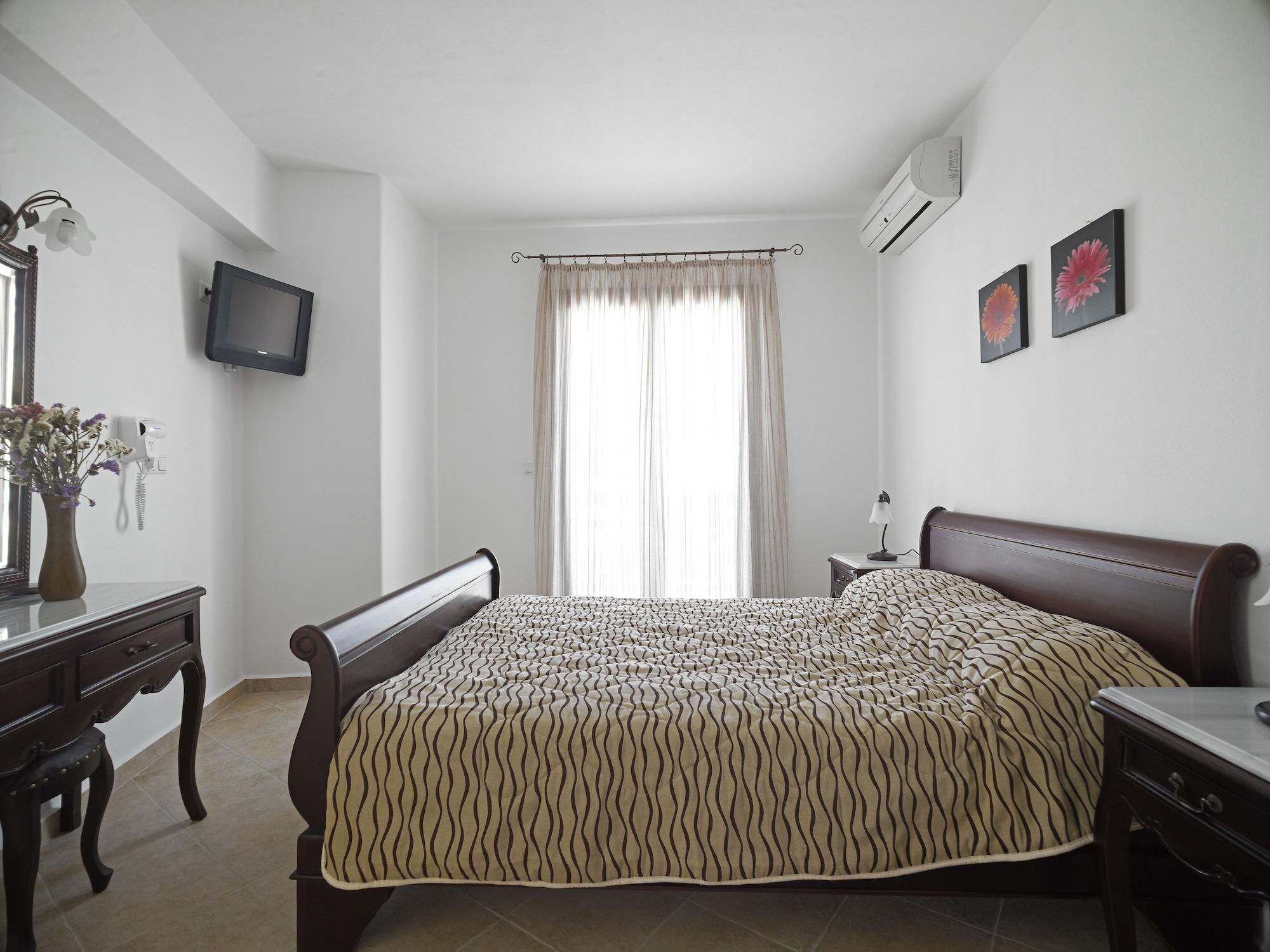 Anemomilos Beach Hotel Agia Anna  Exterior photo