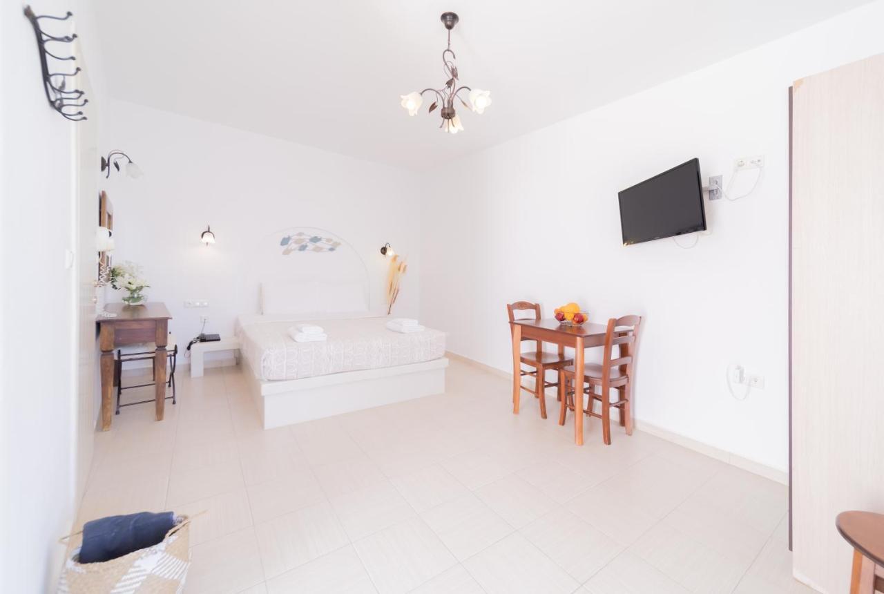 Anemomilos Beach Hotel Agia Anna  Exterior photo